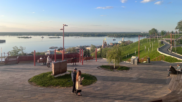 НН