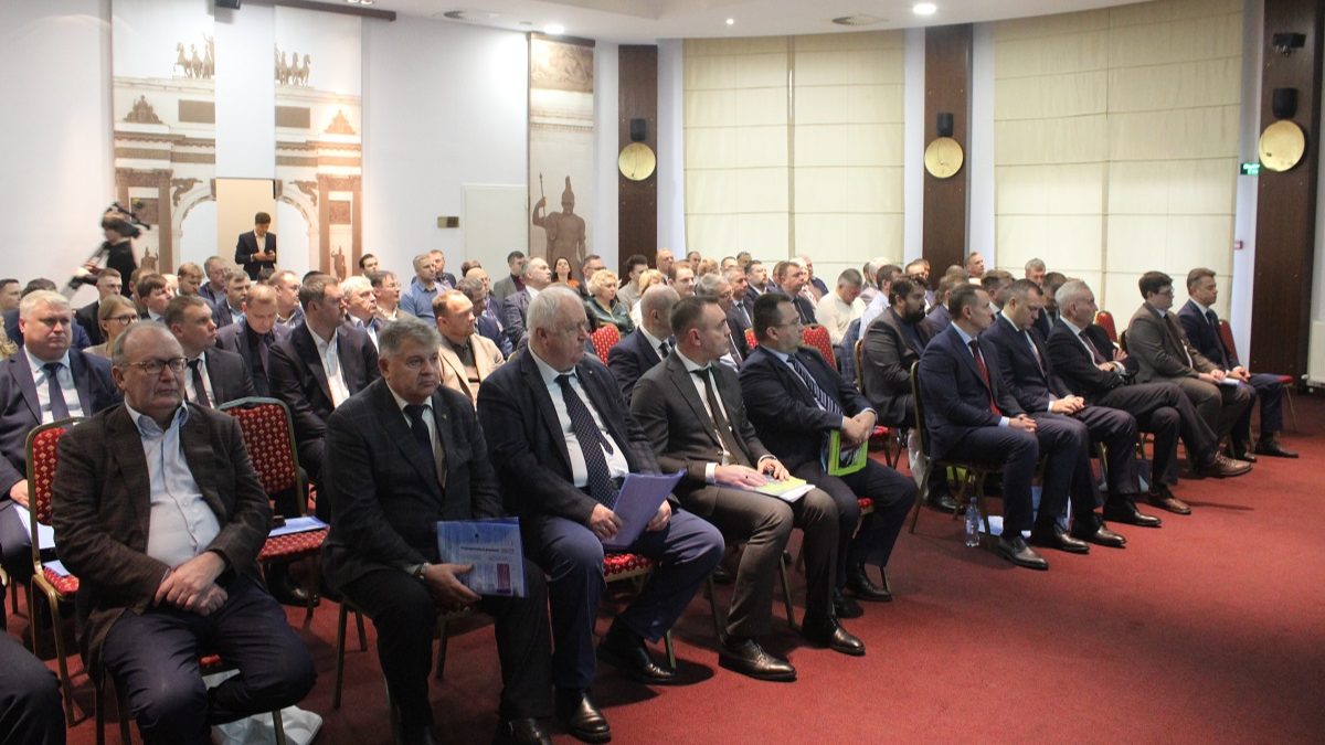 Собрание Нижегородской ассоциации промышленников и предпринимателей в Выксе