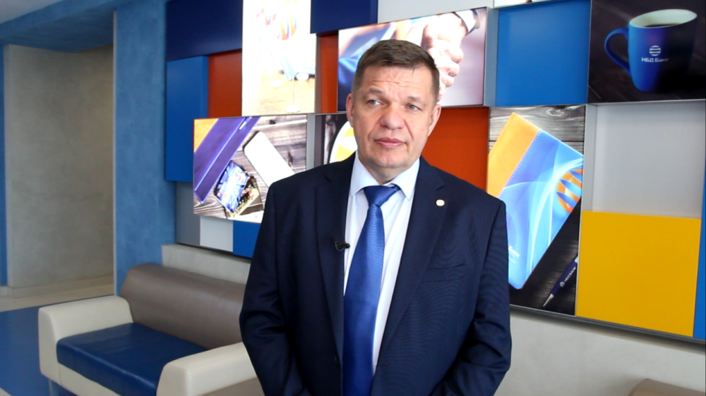 зампред правления НБД-Банка Евгений Максаков