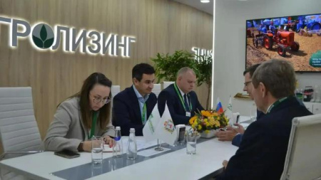Поляков обсудил с «Росагролизингом» новые программы для нижегородских аграриев