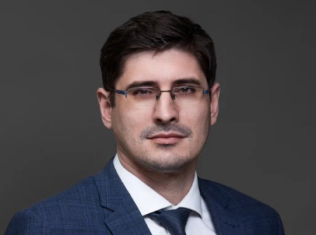 Андрей Саносян