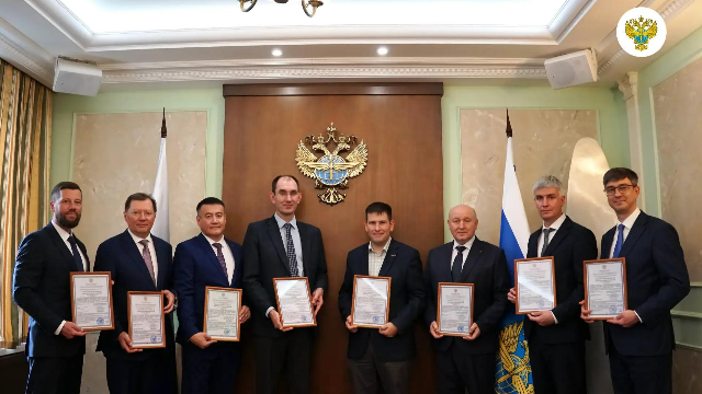 Авиастроители