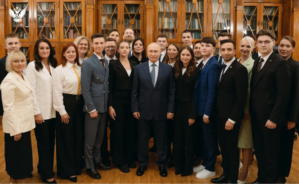 Выпускник арзамасской школы встретился с Владимиром Путиным в МПГУ