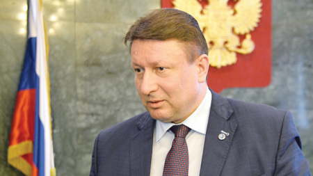 Олег Лавричев