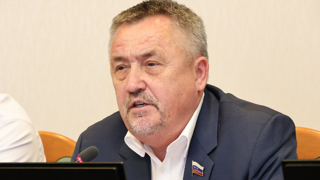 Игорь Гордеев