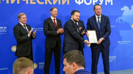 Ил-114-300 и двигатель ПД-8 получили сертификаты типа
